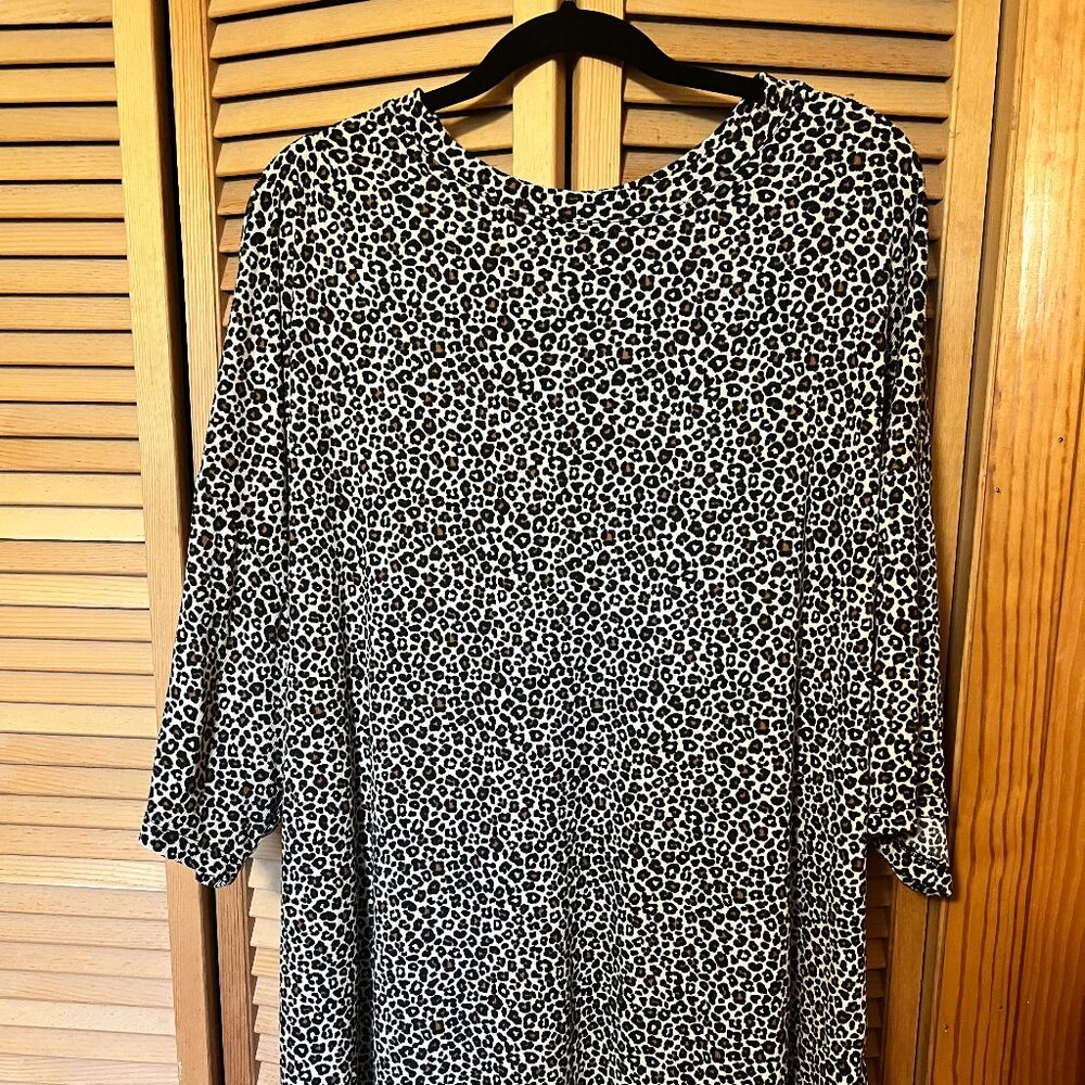 Out of Print - Dressed in LALA leopard print - L top only